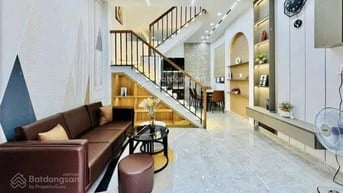 CẦN BÁN ĐƯỜNG LÊ THỊ BẠCH CÁT, P11, QUẬN 11 GIÁ 2 TỶ 750