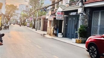Mặt Tiền Nguyễn Văn Công có vỉa hè cần bán, 60m2 (4*14,5) 5 tầng SHR