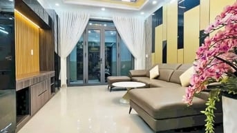 Cho thuê nhà mới đẹp lung linh gần chợ Phú Xuân, 5p đi Phú Mỹ Hưng