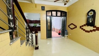 Chính chủ cho thuê nhà nguyên căn Mới Tại ngõ Khương Đình -Thanh Xuân-
