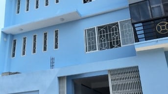 Phòng trọ 18m2 có gác, kệ bếp đường Nguyễn Văn Quá Quận 12