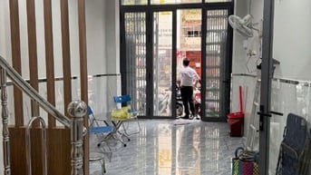 Bán nhà góc 2 MT, 218 Tôn Thất Hiệp, P.8, Q.11, vị trí Vip