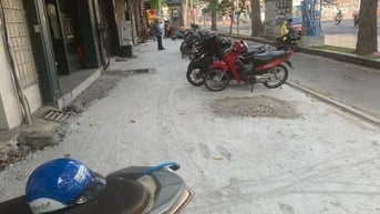 Cho thuê nhà mặt tiền Trần Hưng Đạo, Phường Nguyễn Cư Trinh, Quận 1