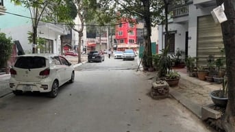 Cần cho thuê căn nhà số 7 Ngõ 12/85 Đào Tấn, nhà xây mới 7 tầng có tha