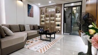 Bán nhà hẻm rộng đường Kỳ Hoà, Quận 5. Gần bệnh viện Y Dược, DT 70,5m2