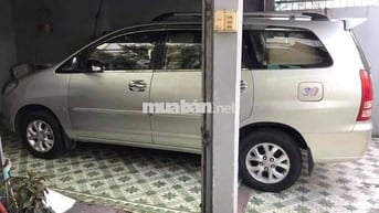 Toyota Innova 2006 G