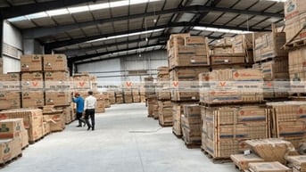 CỬA XUẤT NHẬP KHẨU TƯ NHÂN CẦN TUYỂN 