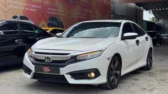 Honda Civic 2018 1.5 L đi 82000 km góp 60%