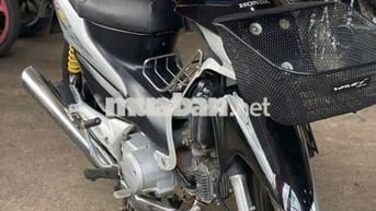 Wave rs thắng đĩa kiểng có cccd chủ xe, thì thầm.