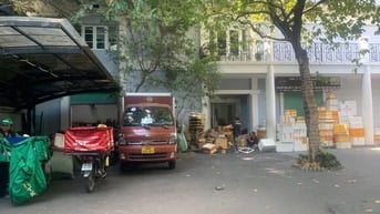 Văn Phòng, Kho, 300m Hoàng Văn Thụ Phú Nhuận 