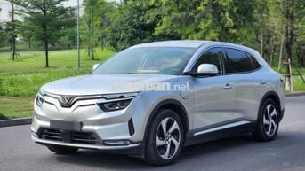 VinFast VF8 2022 VF8 Eco - 14000 km