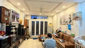 Anh An lộc lá muốn đổi  căn to hơn cần bán gấp 62m*4 Đình Thôn 12,5 tỷ