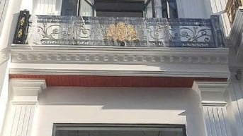 Chính chủ gửi bán gấp nhà đẹp đường thông 4*14 trệt 3 lầu giá 5ty5 TL 