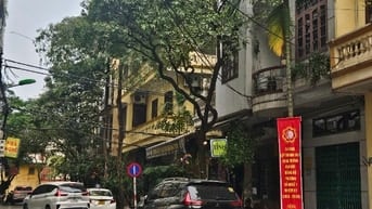 Bán Phân Lô khu phân lô Trung Hòa - Nhân Chính. Dt 61m2 x 5t, MT 5.5m