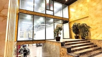 Cho thuê sàn 235m2 xây dựng, mt 8m Mặt phố Đặng Tiến Đông