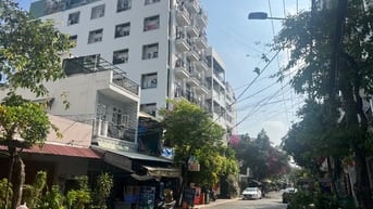 Cần bán toà nhà căn hộ Lý Phục Man, Quận 7