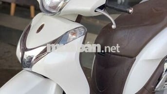 sh mode đời 2016 xe đẹp không tì vết, máy zin êm.