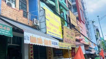 Bán nhà mặt tiền Trường Chinh, hẻm sau là chợ Lạc Quang, giáp Tân Bình