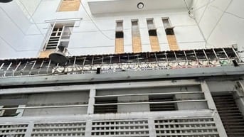 4 tầng- Nguyễn Duy Dương, P4, Q10, 4PN ngay chợ Nhật Tảo, sát mặt tiền