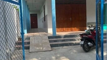 Bán gấp nhà 200m2 SHR ở ngay MT Gia Tân, Gia Lộc, Trảng Bàng chỉ 650tr
