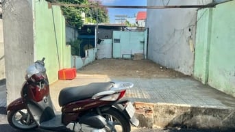 Bán lô đất mặt tiền đường 24 gần chợ Cây Xoài Q2