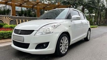 Suzuki Swift 2015 1.4 AT full options 5 vạn zin