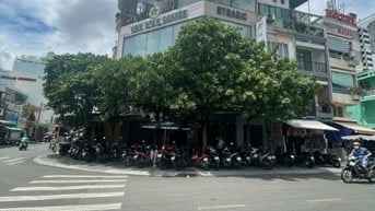 Căn góc 2 mặt tiền đường Nguyễn Khắc Nhu – Cô Giang, DT 5m x 10m, 3 lầ