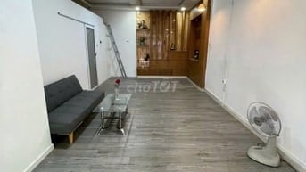 Cho thuê Mặt bằng 45m2 11tr đườg Nguyễn Minh Hoàng, Phường 12,Tân Bình