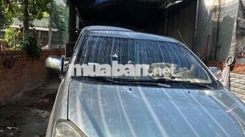 Toyota Innova 2011 G xe gia đinh chay khong dv