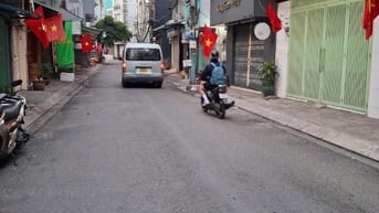 BÁN NHÀ MẶT TIỀN ĐƯỜNG PHÙNG VĂN CUNG, Q. PHÚ NHUẬN 