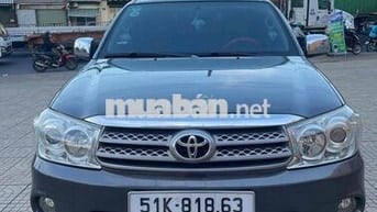 Toyota Fortuner số TĐ bản AT 4x4 một chủ sử dụng