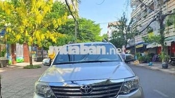 Toyota Fortuner 2016 2.7V 4x2 - 93000 km