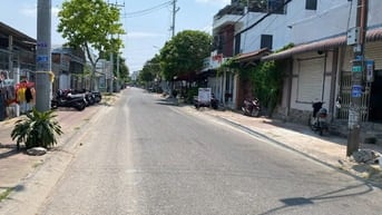 Nhà + đất MT đường Đông Hồ, MT rộng 19,5m; giá 7,8 tỷ