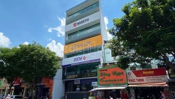 Bán tòa nhà 2500m2 sàn - mặt tiền Nguyễn Biểu, Quận 5 (HĐT 700tr/tháng