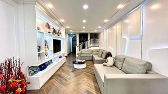 Bán nhanh nhà mặt đường kinh doanh Nguyễn Văn Mai,Q3.Giao Hai Bà Trưng