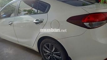 Bán xe đẹp Kia Cerato 2017, MT