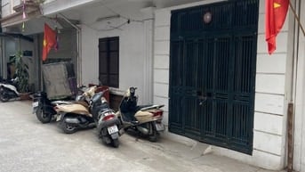 Chính chủ bán nhà 2 tầng, lô góc 2 mặt tiền, ngõ 71 phố Tân Ấp