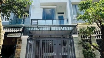 Cho thuê nhà 24a cư xá trần quang diệu , phường 14, quận 3