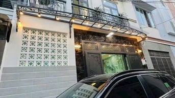 NHÀ VIP NỞ HẬU Đ. PHẠM VĂN CHÍ Q6, GẦN UBND QUẬN 6. DT: 81,6M2/ SỔ SẴN