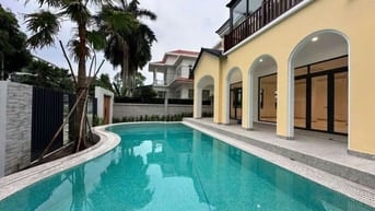 Cho thuê biệt góc 650m2, 210 triệu, tại Nguyễn Văn Hưởng, Thảo Điền, Q
