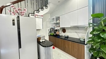 Bán Nhà Chính Chủ Số 5 Ngõ 553 Lạc Long Quân 30M2 5 Tầng Giá 8.6 Tỷ TL