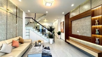 Bán nhanh nhà khu Bên sông Phạm Văn Đồng 62,4m2 (4,8*13 ) SHR 1T2L ST