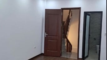 Bán nhà phân lô phố láng Hạ , 