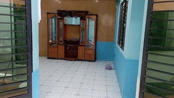 Cho thuê nguyên căn nhà cấp 4.