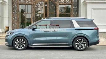 Kia Carnival 2023 Signature 2.2D - 70000 km