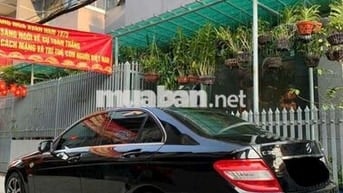 Mercedes Benz C Class 2009 C230 đen sang trọng.