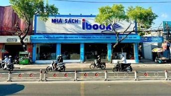 Cho thuê nhà mặt tiền 218A Lê Văn Quới, Q. Bình Tân,DT lớn, vị trí đẹp