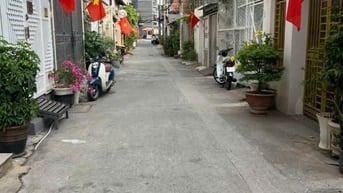 Cho thuê nhà nguyên căn đường số 4 - Lò Lu, P. Trường Thạnh Q.9