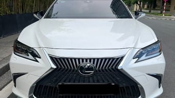 Chính chủ cần bán xe Lexus ES 250, xe lướt cực đẹp 😍