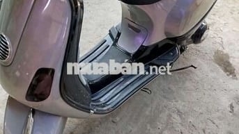 Cần bán vespa 3v ie 125cc 2012